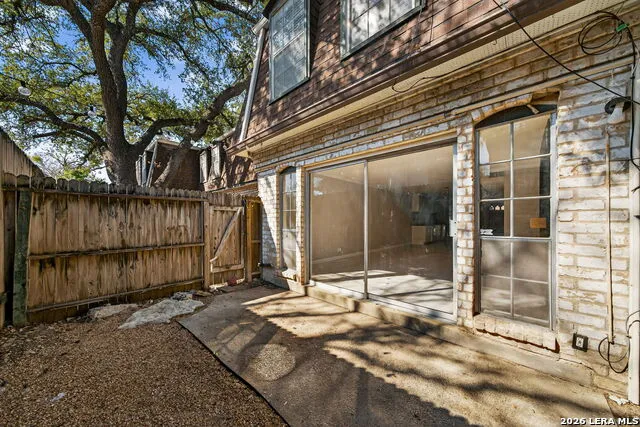 1045 Shook Avenue #145H Olmos Park, TX 78212